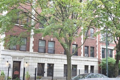 Beach Condo For Sale in Chicago, Illinois