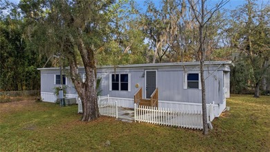 Beach Home For Sale in Crystal River, Florida