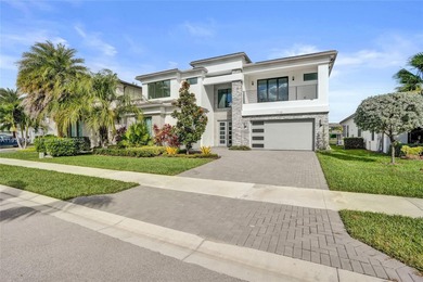 Beach Home For Sale in Boca Raton, Florida
