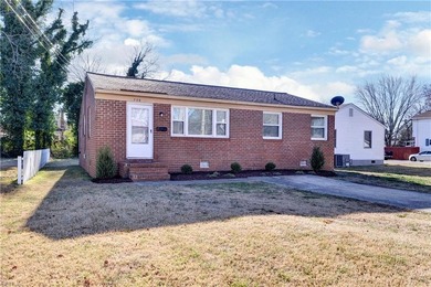 Beach Home For Sale in Hampton, Virginia