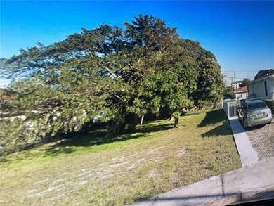 Beach Lot For Sale in West Palm Beach, Florida