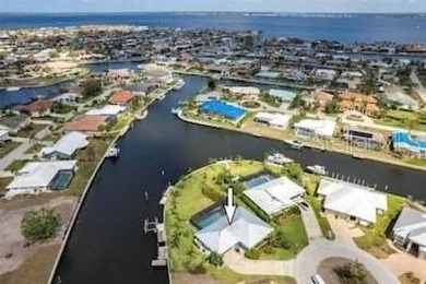 Beach Home For Sale in Punta Gorda, Florida