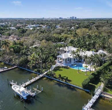 Beach Home For Sale in Palm Beach Gardens, Florida