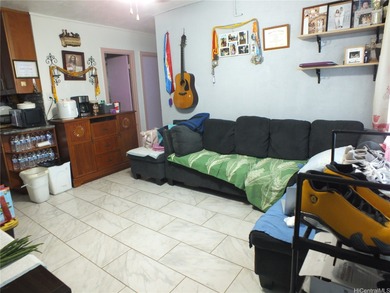 Beach Condo For Sale in Honolulu, Hawaii