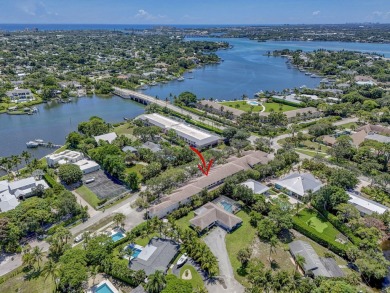 Beach Townhome/Townhouse For Sale in Tequesta, Florida