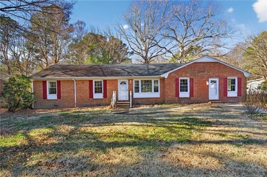 Beach Home Sale Pending in Suffolk, Virginia