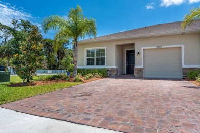 Beach Townhome/Townhouse Sale Pending in West Melbourne, Florida