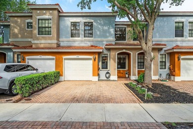 Beach Townhome/Townhouse For Sale in Delray Beach, Florida