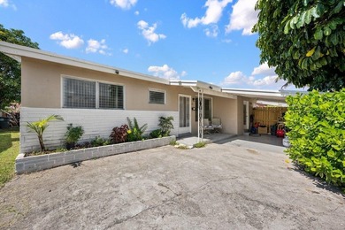 Beach Home Sale Pending in Hallandale Beach, Florida