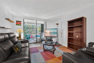 Beach Condo For Sale in Lauderdale Lakes, Florida