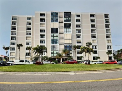 Beach Condo For Sale in Clearwater Beach, Florida