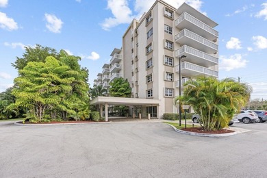 Beach Condo For Sale in Oakland Park, Florida
