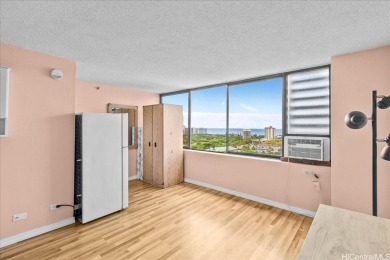 Beach Condo For Sale in Honolulu, Hawaii