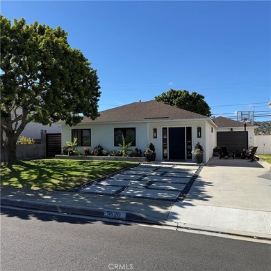 Beach Home For Sale in Torrance, California