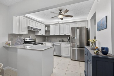 Beach Condo For Sale in Greenacres, Florida