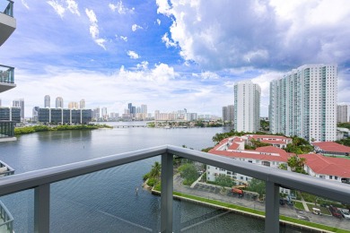 Beach Condo For Sale in Aventura, Florida