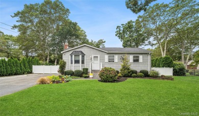 Beach Home For Sale in Calverton, New York