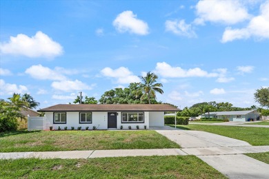 Beach Home For Sale in North Palm Beach, Florida