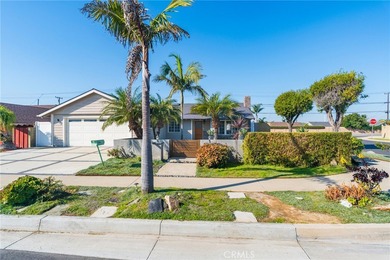 Beach Home For Sale in Huntington Beach, California