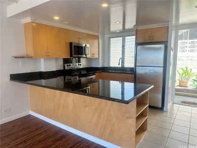 Beach Condo For Sale in Honolulu, Hawaii