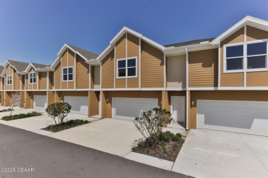 Beach Townhome/Townhouse For Sale in Daytona Beach Shores, Florida