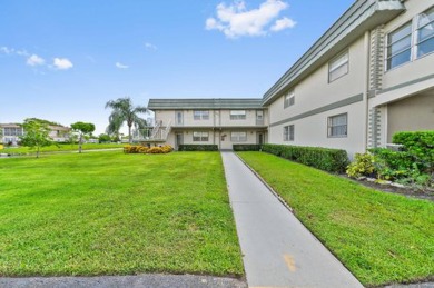 Beach Condo For Sale in Delray Beach, Florida