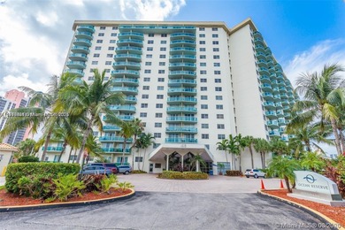Beach Condo For Sale in Sunny Isles Beach, Florida