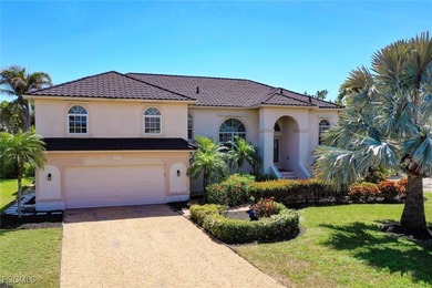 Beach Home For Sale in Sanibel, Florida
