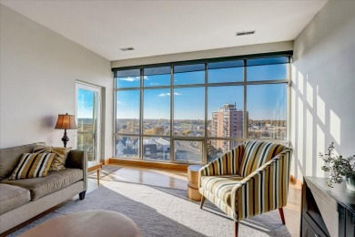 Beach Condo Off Market in Milwaukee, Wisconsin