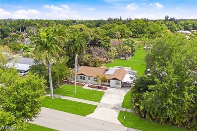 Beach Home For Sale in Fort Myers, Florida