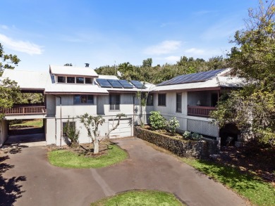 Beach Home For Sale in Holualoa, Hawaii