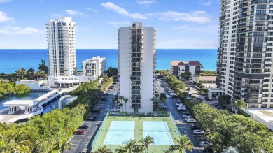 Beach Condo For Sale in Singer Island, Florida