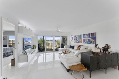 Beach Condo For Sale in Deerfield Beach, Florida