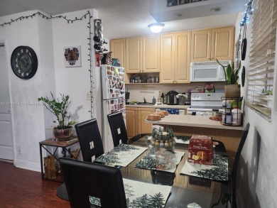 Beach Condo For Sale in Hallandale Beach, Florida