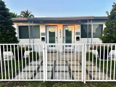 Beach Townhome/Townhouse For Sale in Hallandale Beach, Florida