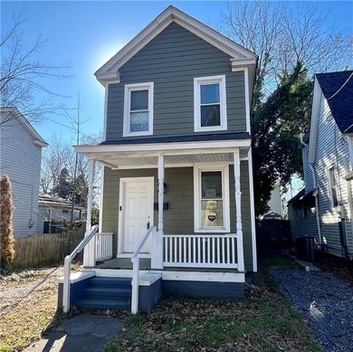 Beach Home For Sale in Portsmouth, Virginia