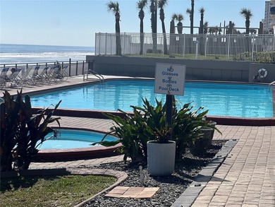 Beach Condo For Sale in Daytona Beach Shores, Florida
