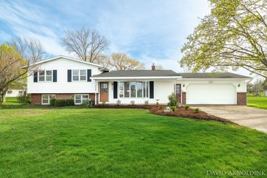 Beach Home Sale Pending in Holland, Michigan