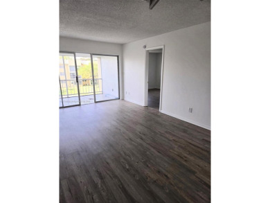 Beach Condo For Sale in Tamarac, Florida