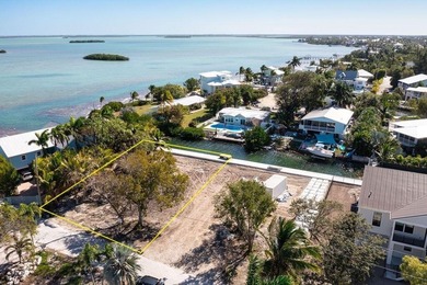 Beach Lot For Sale in Sugarloaf Key, Florida
