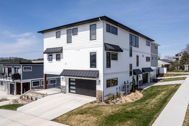Beach Condo For Sale in Grand Haven, Michigan