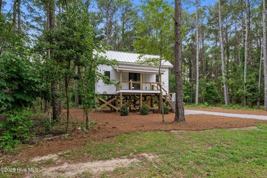 Beach Home For Sale in New Bern, North Carolina