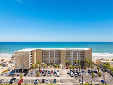 Beach Condo For Sale in Daytona Beach, Florida