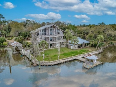 Beach Home For Sale in Apalachicola, Florida