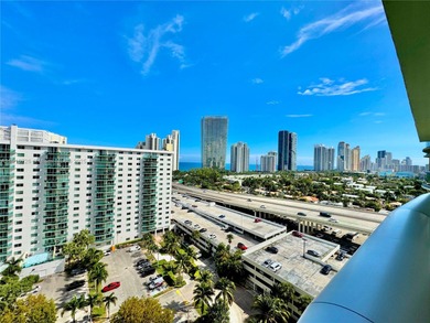 Beach Condo For Sale in Sunny Isles Beach, Florida