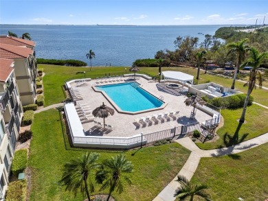 Beach Condo For Sale in St. Petersburg, Florida