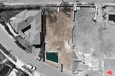 Beach Lot For Sale in Pacific Palisades, California