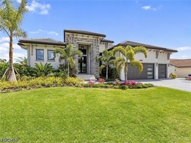 Beach Home For Sale in Fort Myers, Florida