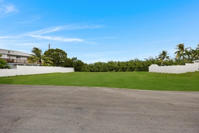 Beach Lot For Sale in Sugarloaf Key, Florida