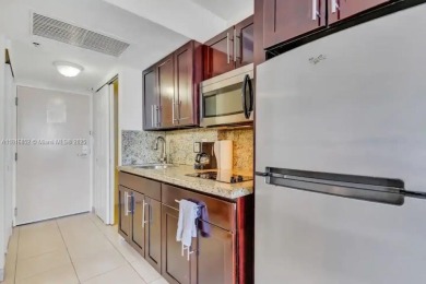 Beach Condo For Sale in Sunny Isles Beach, Florida